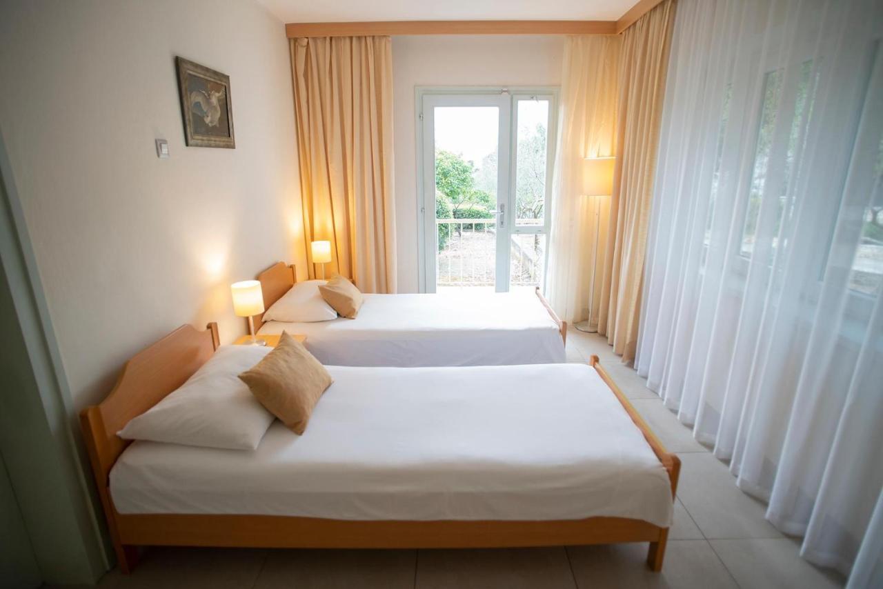 Aminess Vival Casa Velaris Hotel Supetar Eksteriør billede