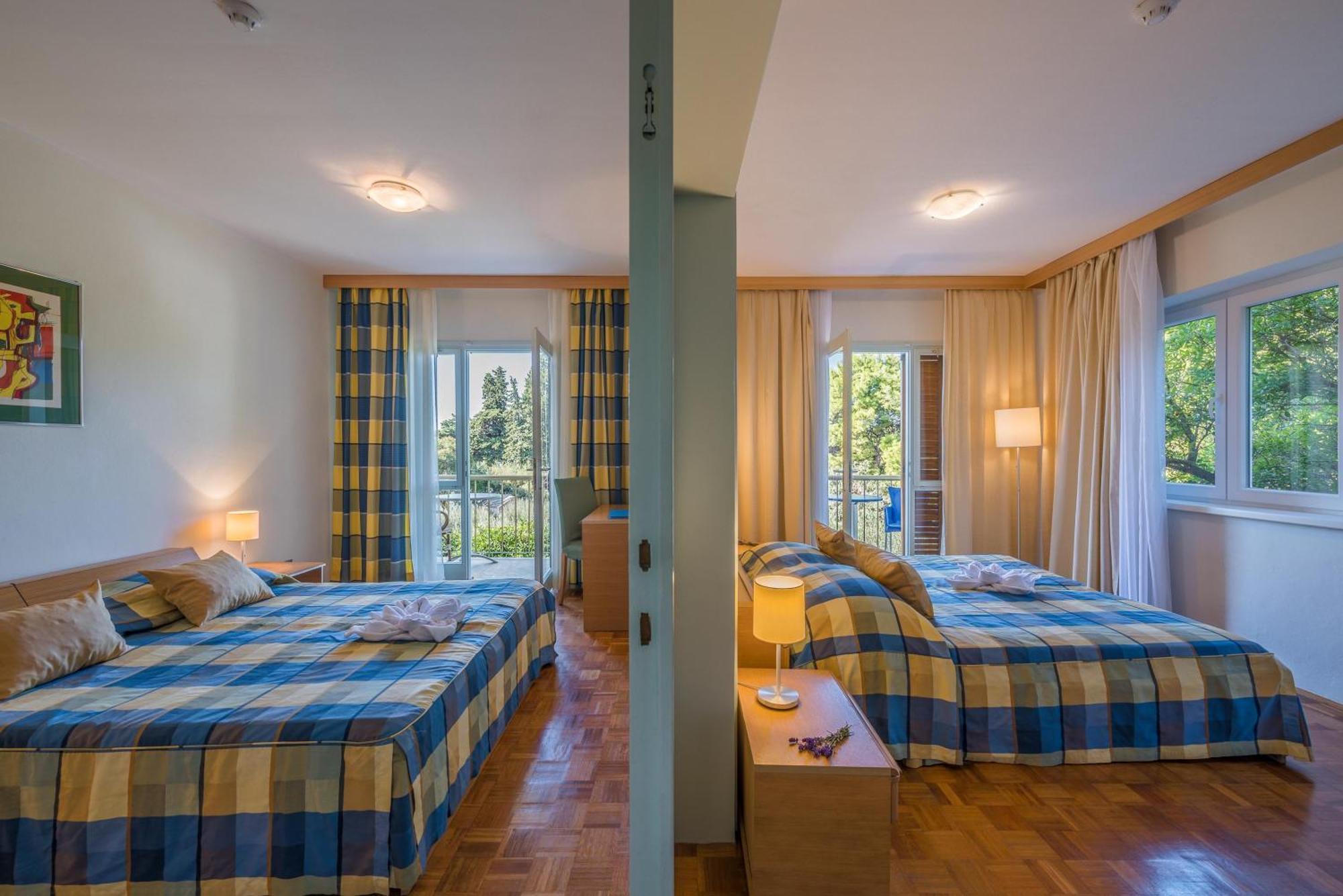 Aminess Vival Casa Velaris Hotel Supetar Eksteriør billede
