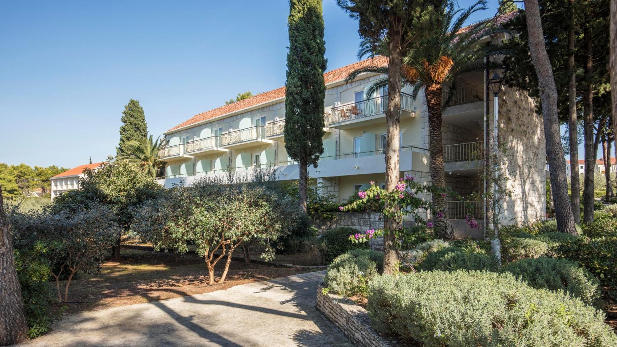 Aminess Vival Casa Velaris Hotel Supetar Eksteriør billede